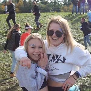 Meet your Posher, Claire